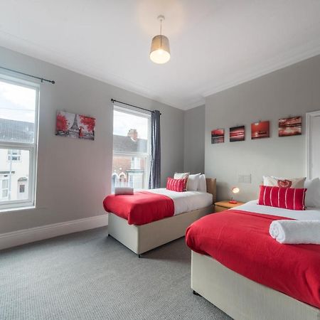 3 Bedroom Saks - 2 Living Area House In Newland Ave Hull Kingston upon Hull Exteriér fotografie